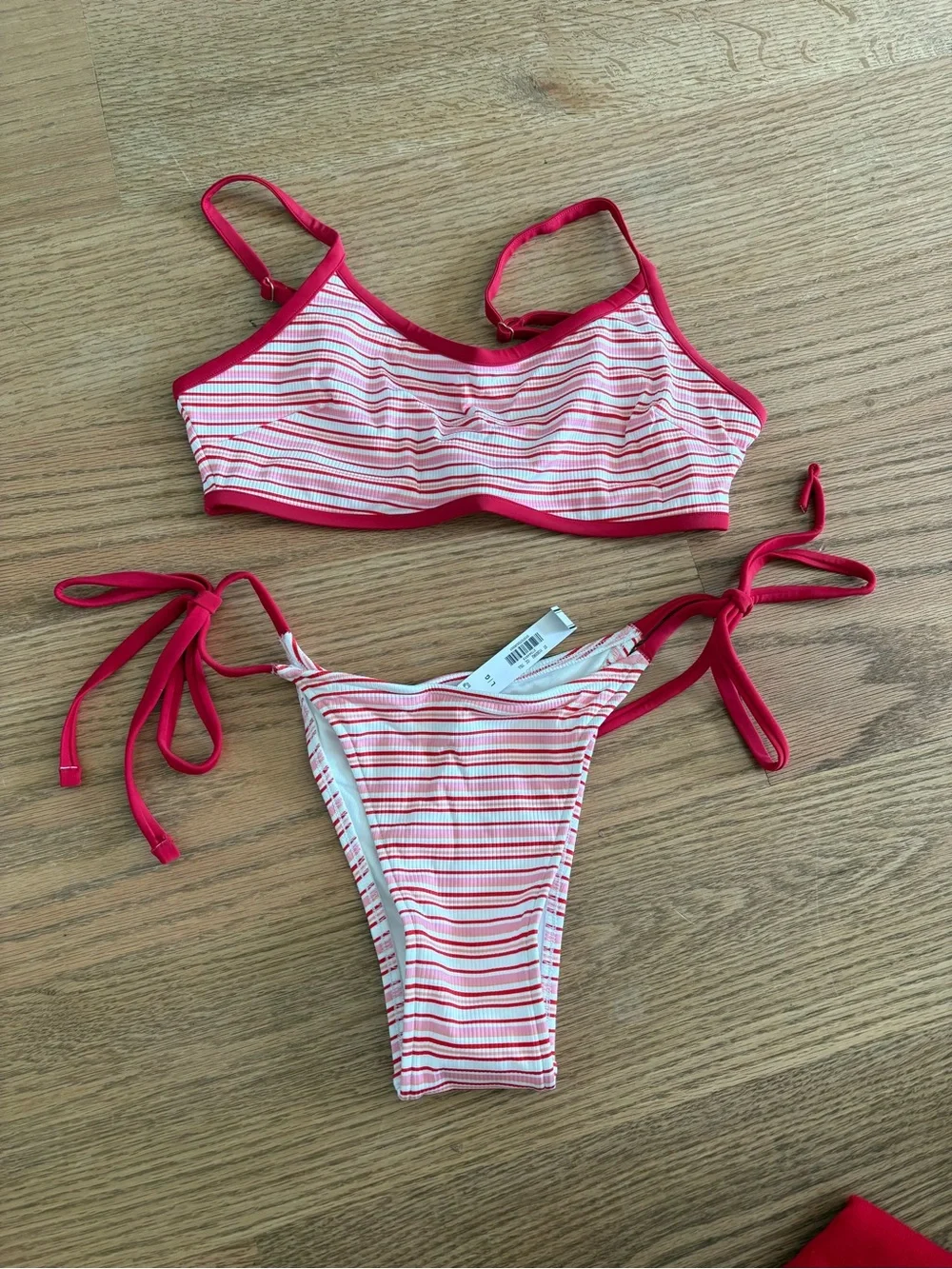 Frankie’s Bikinis set